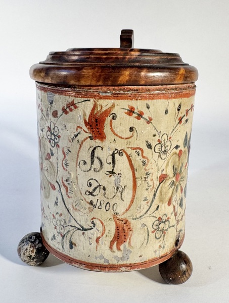 Rosemalt ølkrus 1800