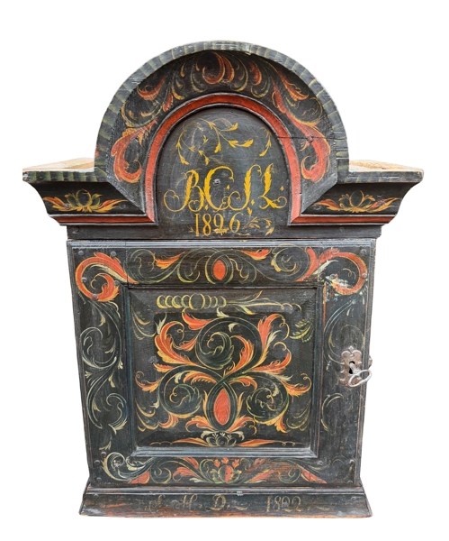 Rosemalt hengeskap, Telemark 1822