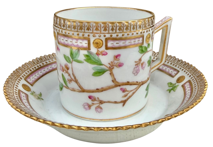 Royal Copenhagen 1870-1890​, Flora Danica sjokoladekopp m/fat  #4