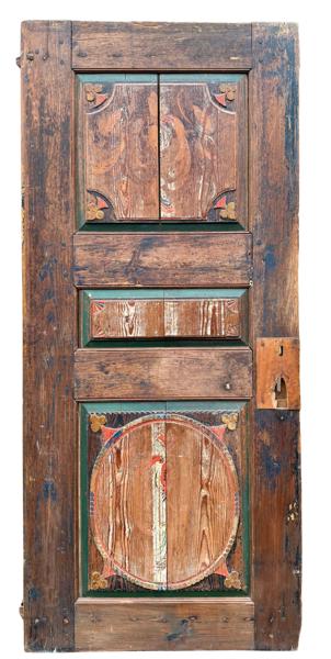 Skåret og rosemalt dør