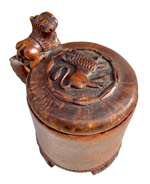 XS løvekrus 17/1800-tallet