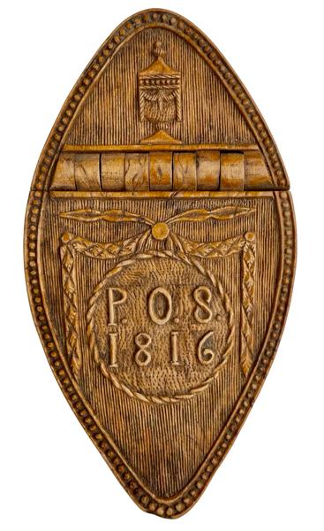 Rikt skåret snusdåse 1816